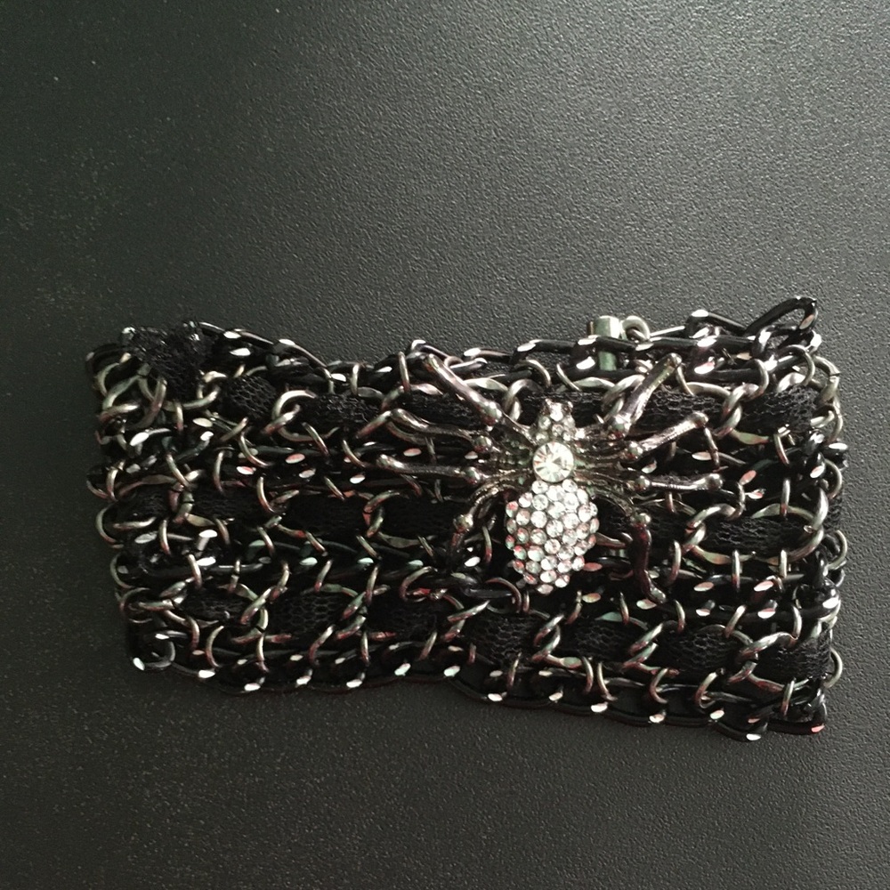COPY - Vintage chained bracelet. Rhinestone. silv…